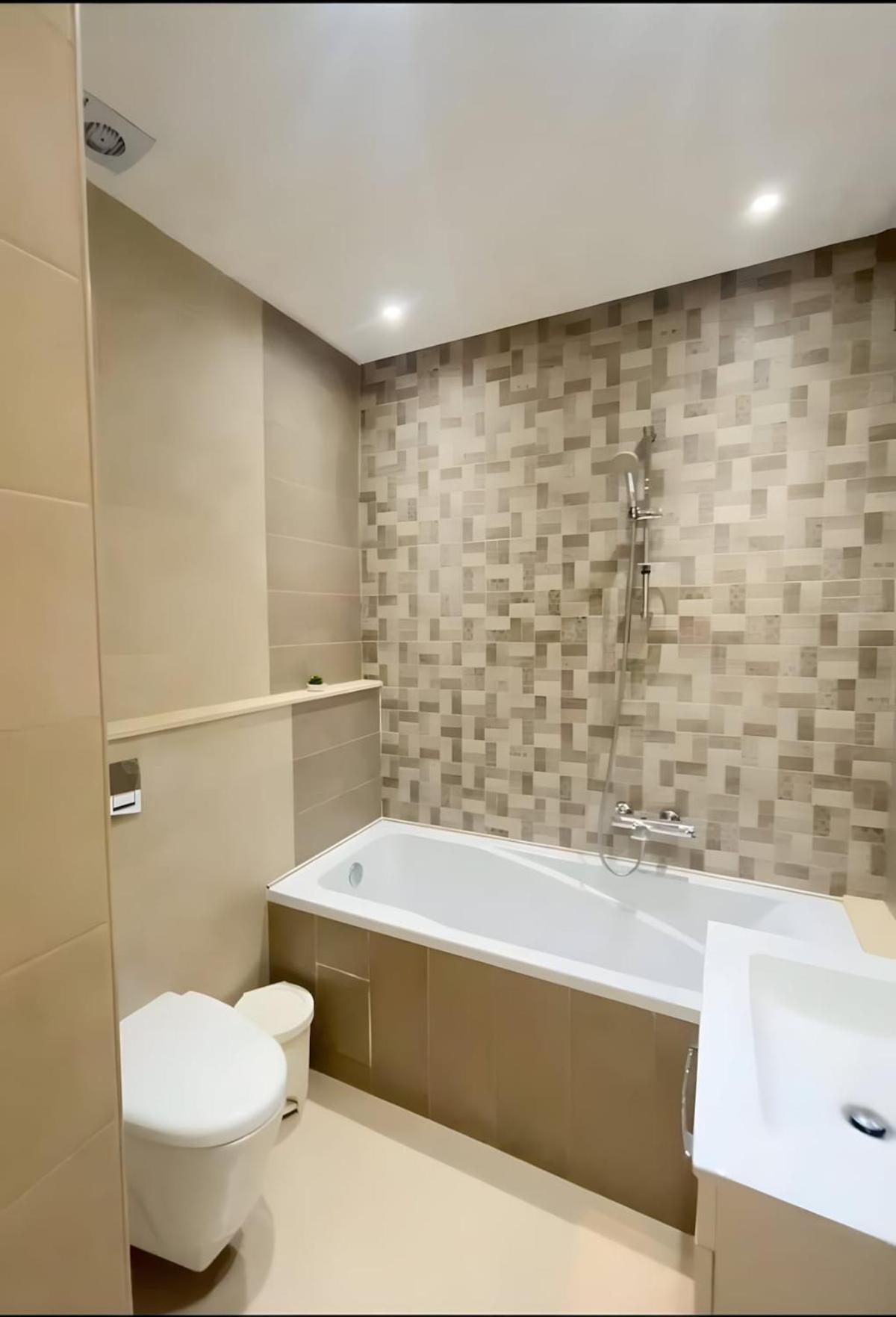 - S2 Proche Et Piscine Apartment *